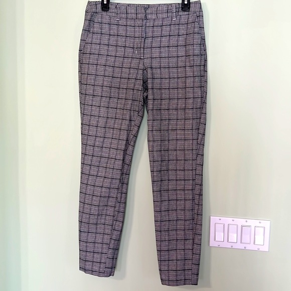 Checked slacks - Picture 6 of 7